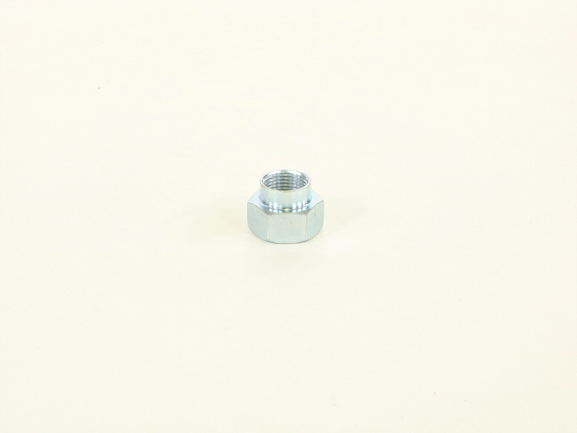 ECROU 18 X 150 A JUPE